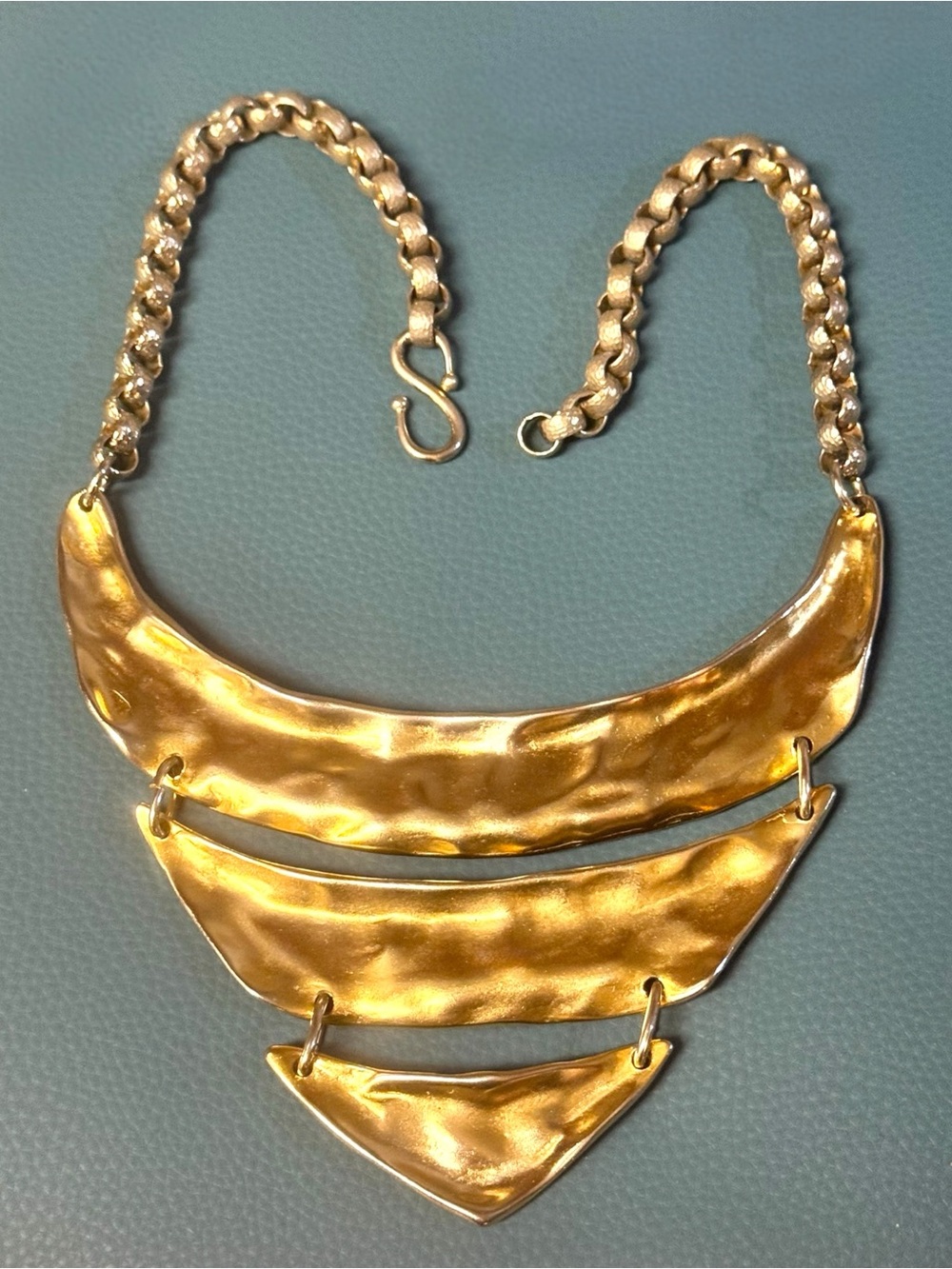 Carol Dauplaise 80s Crumpled Gold Etruscan-Style 3-Tiered Bib Statement Necklace